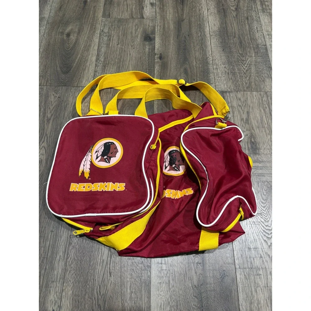 EDS West Washington Redskins Duffel Bag Unisex Large Burgundy Good Vintage NFL
